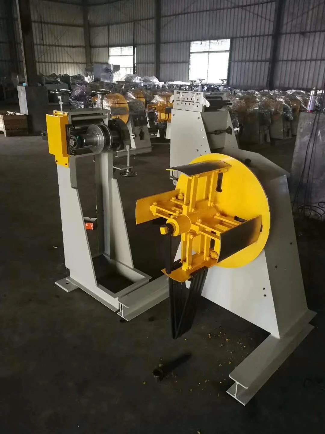 MT Series Heavy Duty Material Rack (Decoiler) - Hình ảnh 3