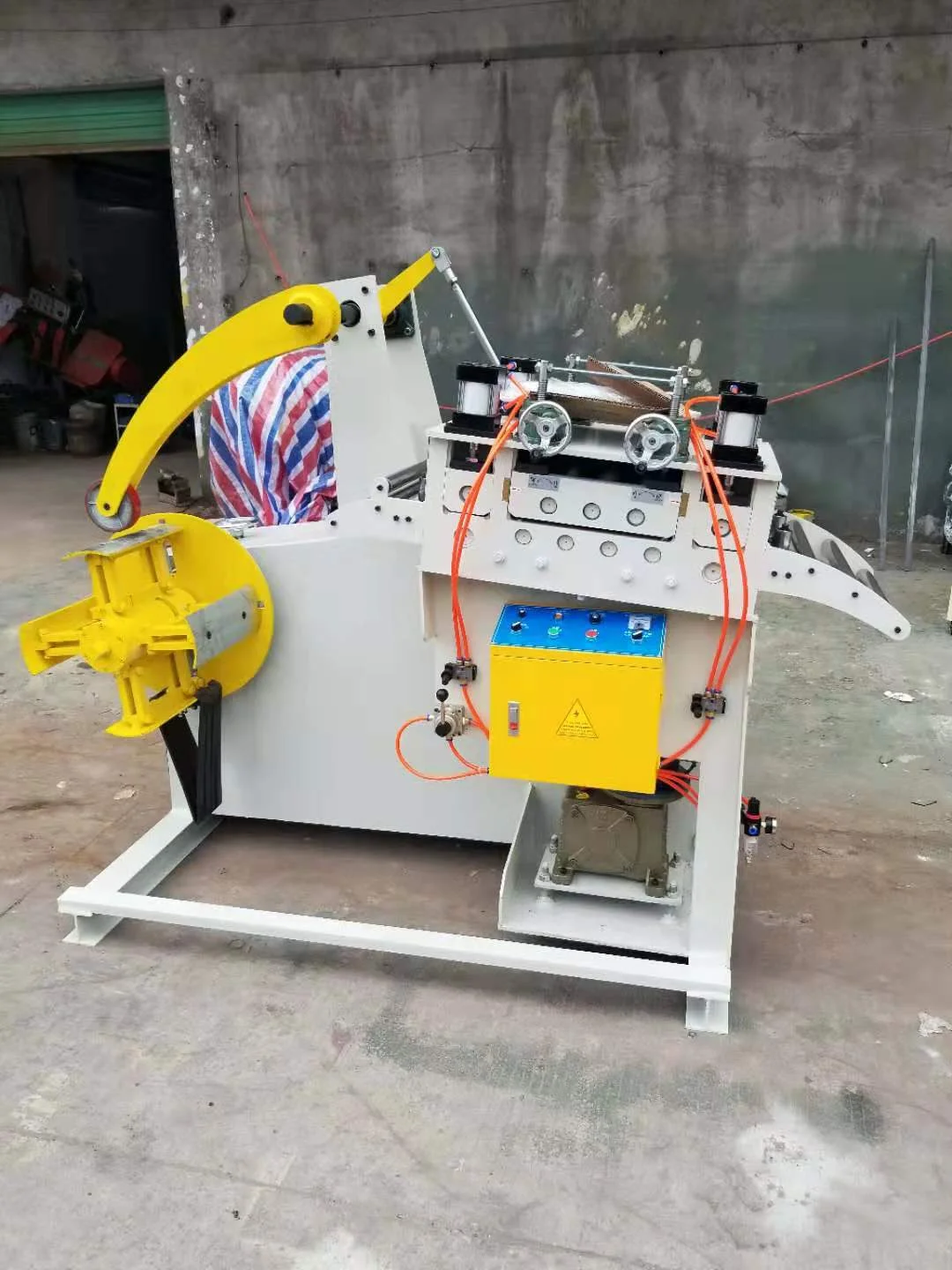 SJR Series 2-in-1 Thick-Plate Decoiler Straightener Machine: imagen 3